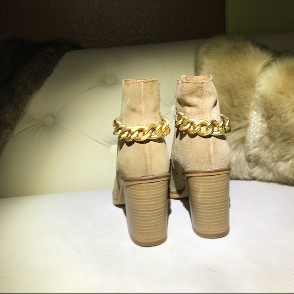 TopShop Tan Suede Booties - Picture 8 of 8